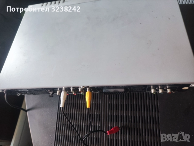 Dvd Hyundai dvd 2900, снимка 3 - Плейъри, домашно кино, прожектори - 52421344