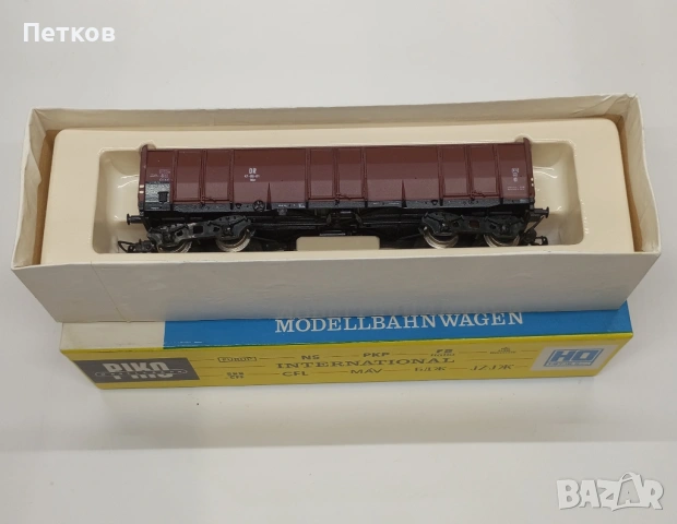 Товарен вагон четириосен Piko мащаб H0, снимка 4 - Колекции - 53065480