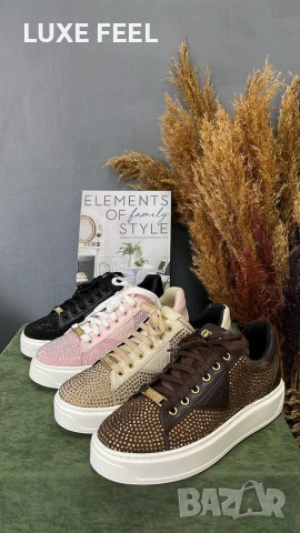 GUESS Хит Модел Обувки 