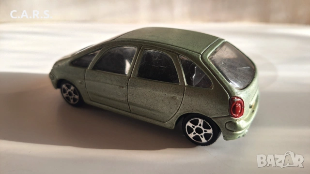 Citroen Xsara Picaso Bburago - Мащаб 1:43, снимка 2 - Колекции - 54156746