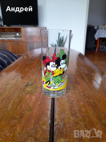 Стара чаша Мики Маус, снимка 1 - Други ценни предмети - 45623488