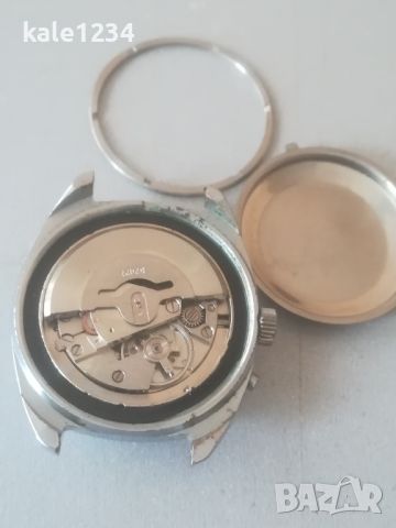 Часовник SLAVA automatic. Made in USSR. Самонавиващ механизъм. Мъжки. СЛАВА. Ден и дата , снимка 4 - Мъжки - 45840707