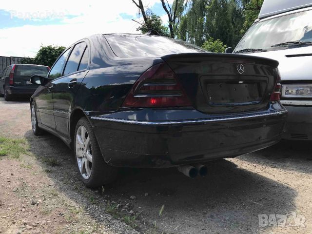 На части 2.2cdi W203 Mercedes-Benz C Class, снимка 8 - Автомобили и джипове - 46322356