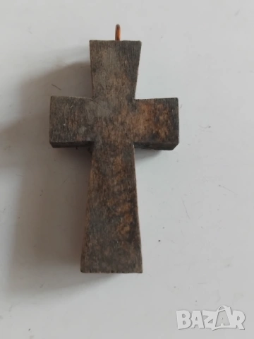 Дървен Кръст Медальон, снимка 2 - Колиета, медальони, синджири - 53599235