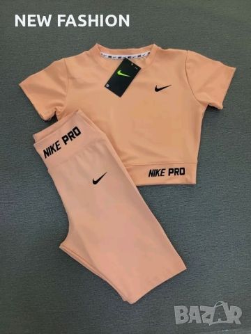 Дамски Екипи NIKE , снимка 4 - Спортни екипи - 46333814