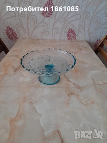 Изящна българска фруктиера