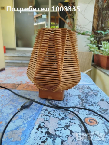 Много стилна нощна лампа 