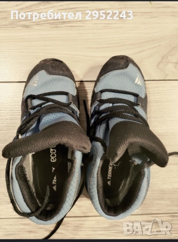 Детски боти Адидас Gore tex, снимка 3 - Детски маратонки - 52582669
