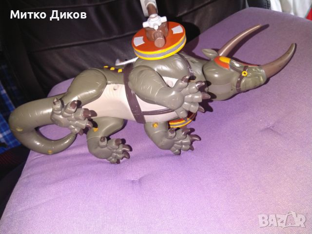 AVATAR : THE LAST AIRBENDER FIRE ATTACK RHINO ACTION FIGURE 2005 MATTEL--Детска играчка Аватар Рино , снимка 4 - Други - 46089312