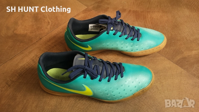 NIKE Magistax размер EUR 46 / UK 11 обувки за футбол в зала 1-2-S
