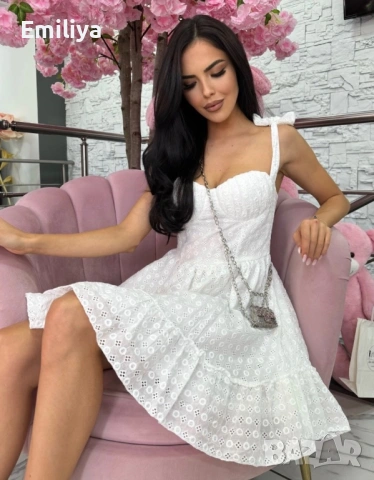 Бяла рокля с връзки на гърба, снимка 3 - Рокли - 53732223