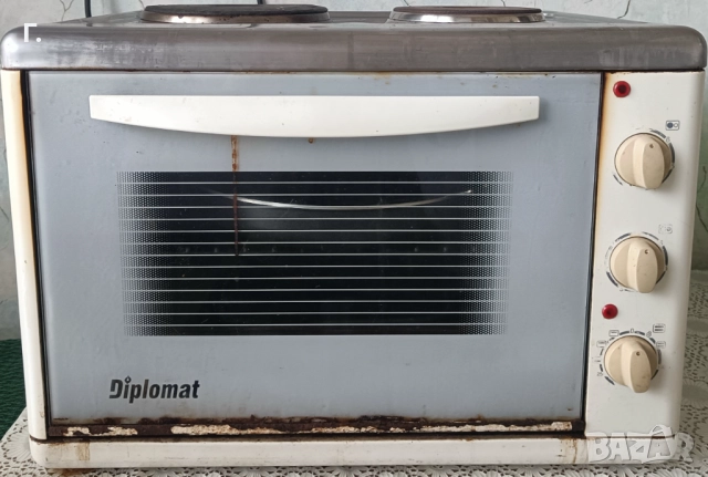 Подарявам фурна с котлони Diplomat 