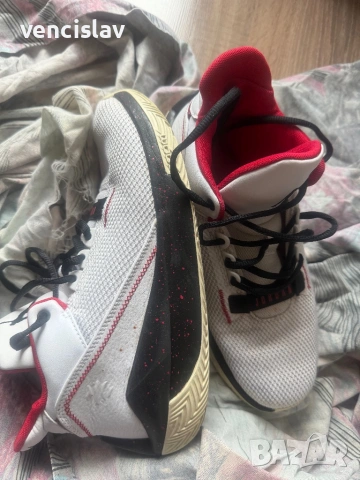 Jordan фантастични маратонки