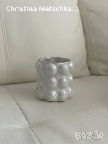 Нова. Луксозна ваза за цветя в перлено бял цвят