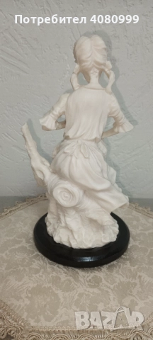 Стауя, клей, мисля "Момиче с агънце", снимка 3 - Колекции - 51969156