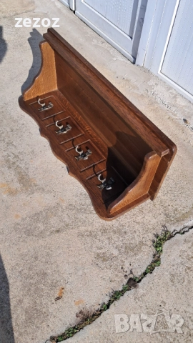 Закачалка за стена масив