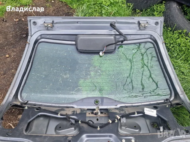 Заден капак Volvo v40 , снимка 3 - Части - 49798211