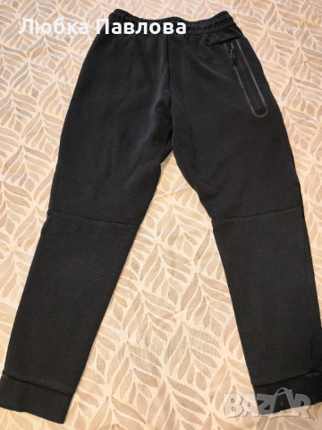 Долнище Nike tech fleece, снимка 2 - Детски анцузи и суичери - 53710803
