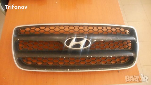 Оригинална решетка Hyundai Santa fe 2006-2009, снимка 1 - Части - 46576702