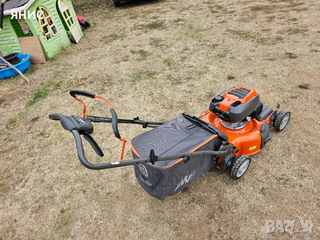 САМОХОДНА КОСАЧКА HUSQVARNA 4X4 HONDA. КАТО НОВА , снимка 9 - Градинска техника - 51840435