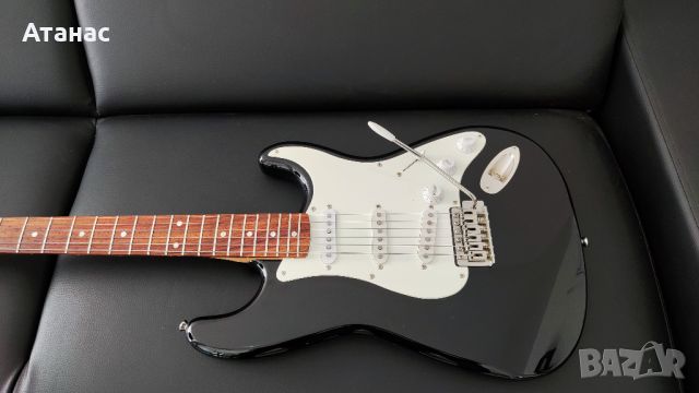 Електрическа китара Фендер Скуайър (Fender Squier) + калъф, снимка 4 - Китари - 46780183