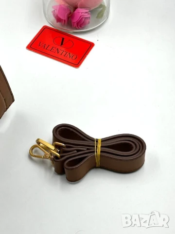 чанти valentino garavani , снимка 2 - Чанти - 51303477