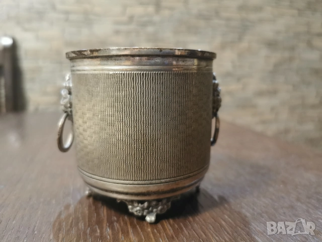 Масивна сребърна чаша, снимка 2 - Антикварни и старинни предмети - 53279681