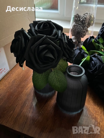 Украса от изкуствени цветя, вази и свещи, снимка 5 - Декорация за дома - 52190185