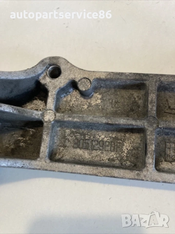 Държач на скобата за Jeep Cherokee KJ 2.5 CRD (2005) 90512928F, снимка 3 - Части - 53383947