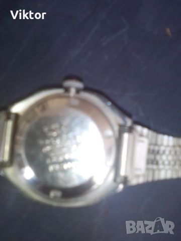Продавам ръчен дамски часовник , снимка 2 - Дамски - 45216386