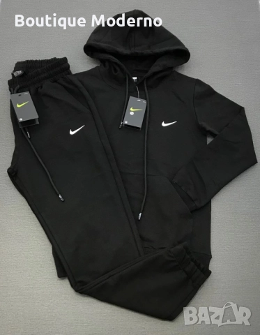 Дамски спортен екип Nike, снимка 2 - Спортни екипи - 51621000
