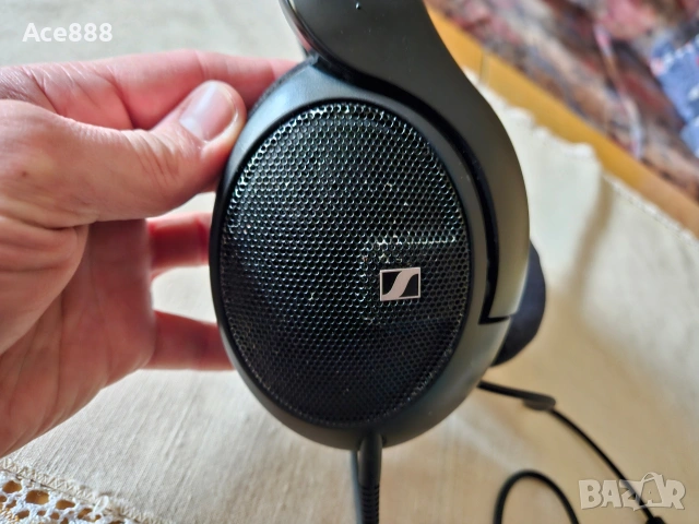 Продавам слушалки Senheiser hd560s