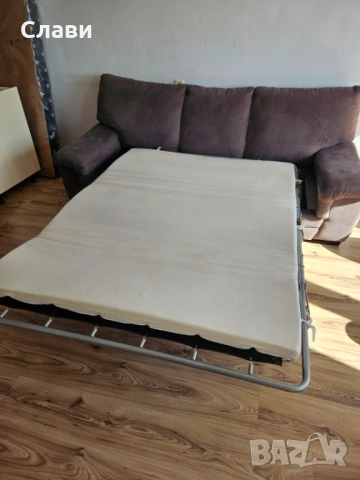 Продавам диван разтегателен