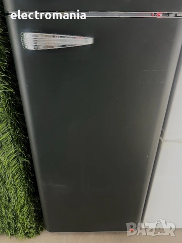 хладилник с отделна камера Schaub Lorenz SL210B DD, снимка 3 - Хладилници - 53072426