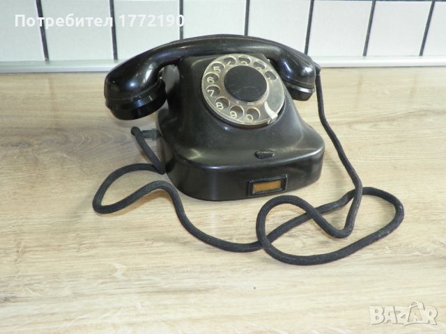 Стари/винтидж телефони от бакелит, с шайба - Антиквариат!, снимка 1 - Антикварни и старинни предмети - 46472012