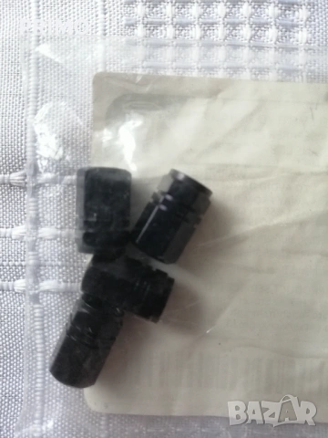 Капачки за вентили на гуми, снимка 3 - Аксесоари и консумативи - 53272858