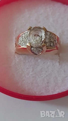 Златен пръстен с блилянти