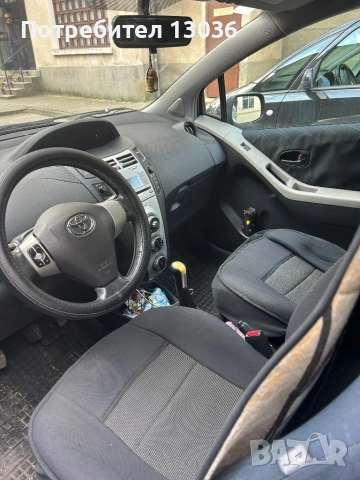 Toyota Yaris 1.5, снимка 4 - Автомобили и джипове - 53903390