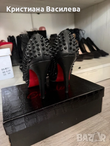 Обувки на Christian Louboutin, снимка 3 - Дамски обувки на ток - 54113872