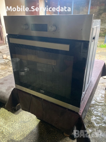 Фурна и плот за вграждане 71Л - BEKO BIM22302X