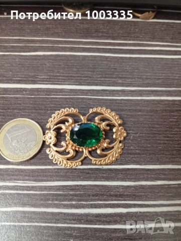 Стара позлатена брошка 