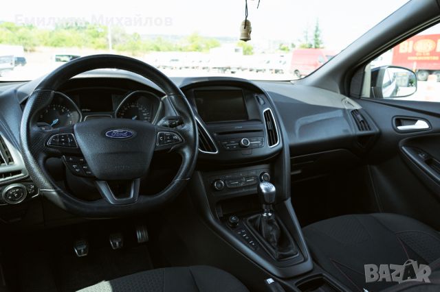 Ford Focus ST line 1.0 Ecoboost 140коня Форд Фокус, снимка 8 - Автомобили и джипове - 46755404