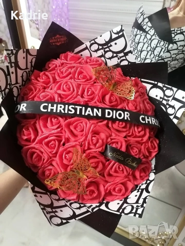 вечен букет от 50 рози 