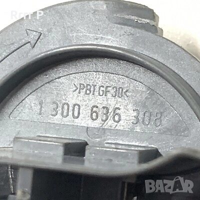 Оригинална фасунга за крушка на фар H7- VW Golf 5, Touran, Jetta, снимка 2 - Части - 52945697