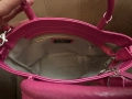 Mangotti малка дамска цикламена чанта естествена кожа , снимка 4