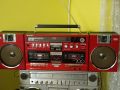 Продавам радиокасетофон boombox Sharp gf 700 Japan red , снимка 1 - Радиокасетофони, транзистори - 45822196