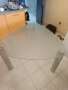 Продавам стъклена масичка с 3 крака, снимка 2