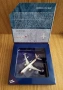 Колекционерски модел на самолет Boeing 737 и Airbus A380 в мащаб 1:400, снимка 2