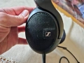 Продавам слушалки Senheiser hd560s, снимка 1