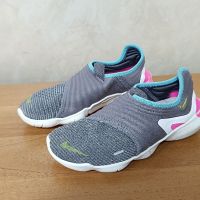Nike Free RN Flyknit 3.0 Women's Running Shoe, снимка 9 - Маратонки - 45761307